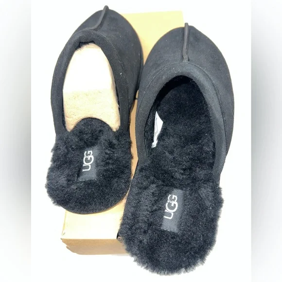 UGG®Pearle UGG plush™Scuff Slipper (Women)
NWB - Picture 6 of 13